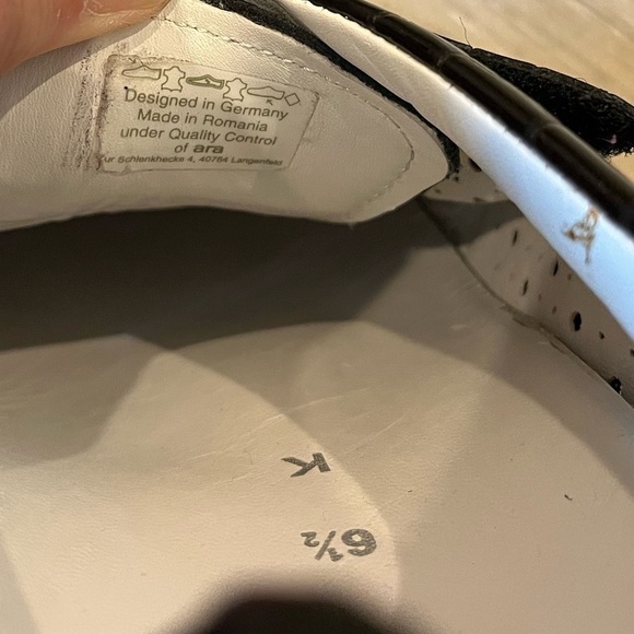 Ara Black Textured Loafers US size 9, Euro 40 - Picture 8 of 16